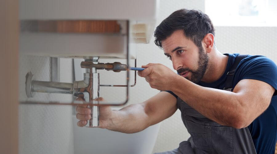 Expert burst pipe repair services in Mead, OK